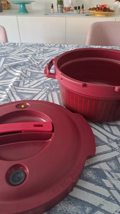 Tupperware® Microwave Pressure Cooker / Panela de Pressão para Microon