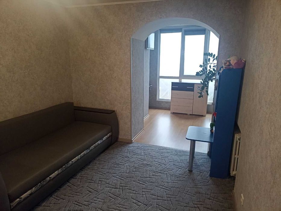 Видова 2х квартира, р-н Славутич-арени.