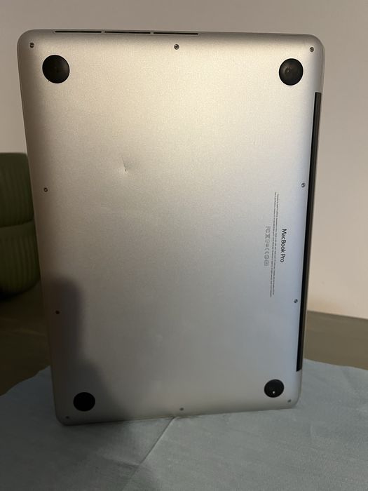 Apple macBook 13” pro late 2012