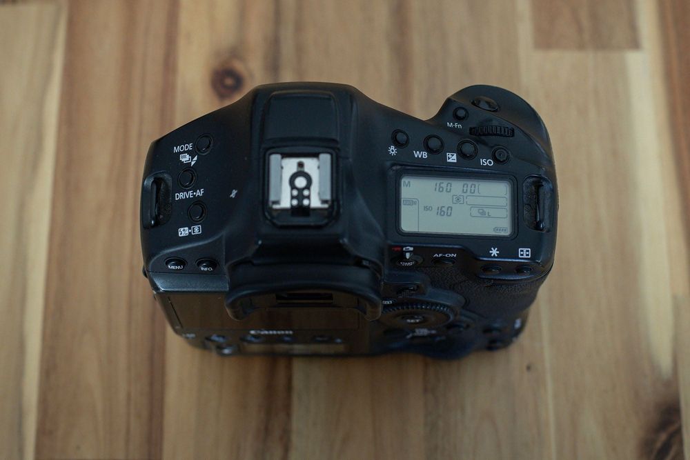 Canon EOS-1D X Mark II