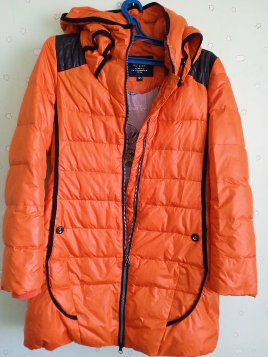 Куртка женская, оражевая