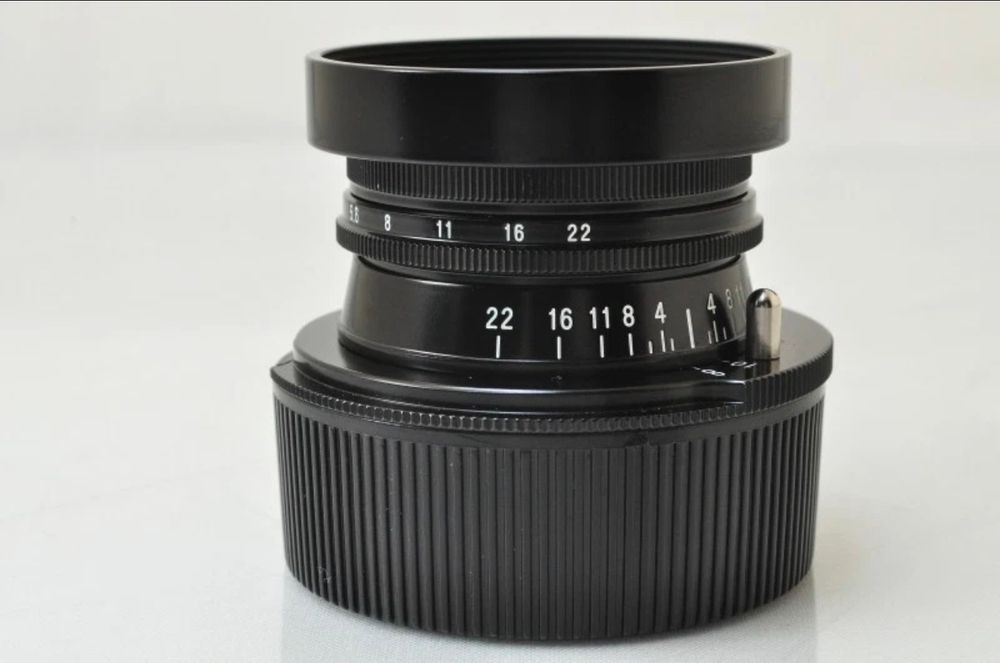 Voigtländer Heliar 40mm f/2.8 Aspherical VM Leica M Mount objetiva