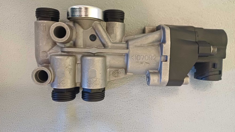 Кран підйому осі причепу Knorr-Bremse AE1141
