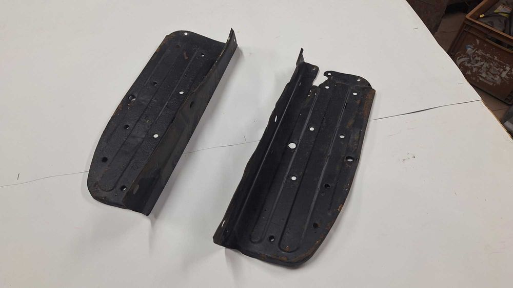 Podest, podnóżek,blacha podłogi, prawa, Jawa 50 p20 osłona