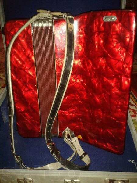 Продам аккордеон «WELTMEISTER»