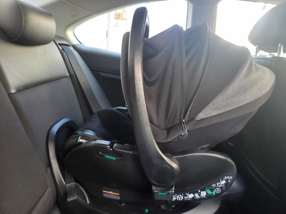 Cadeirinha e base isofix