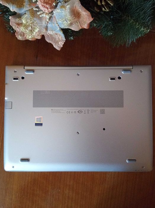 HP MT44 14"FHD/AMD Ryzen 3 PRO 2300U/DDR4 8 GB/Kingston 512 GB NVMe