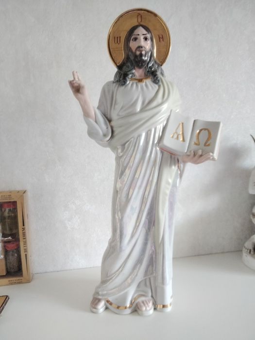 Продам статуэтку