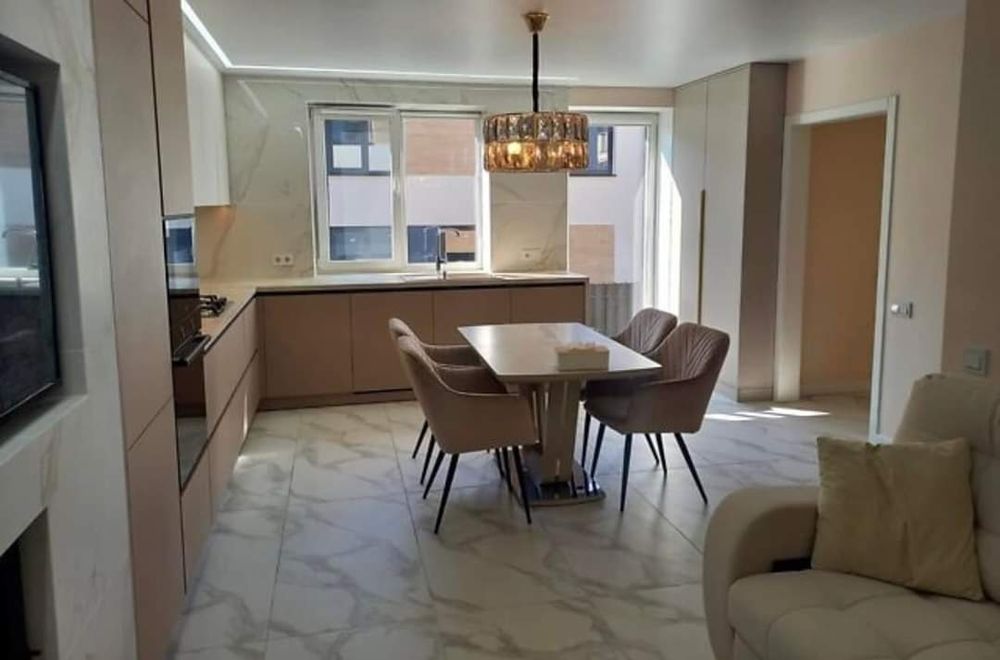 Продається котедж в ЖК Victoria Garden