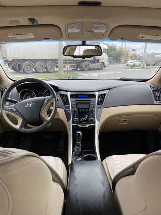 Hyundai Sonata 2013