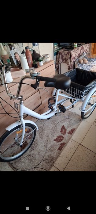 Bicicleta/triciclo nova a estrear