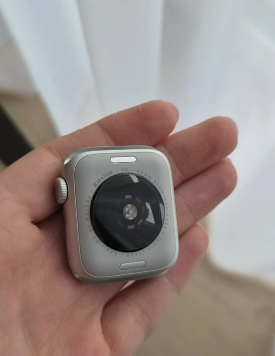 Apple Watch SE 2 GEN GPS 40MM  koperta z aluminium srebrna
