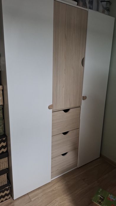 Szafa Vox.         .