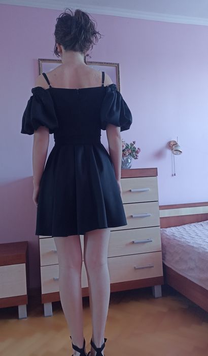 Продам випускну сукню