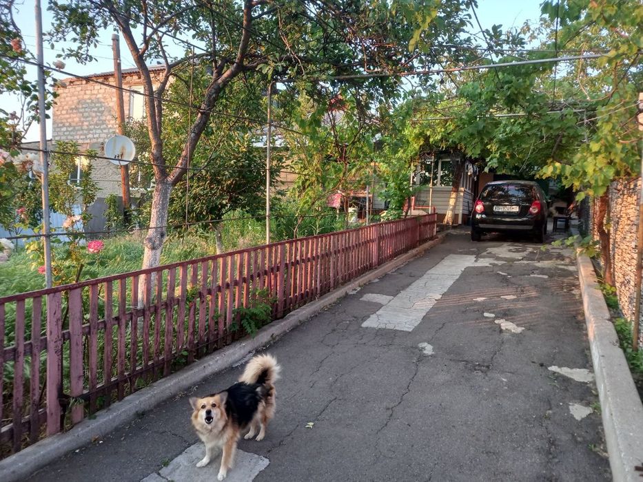 Продам затишний 2во кім. будинок