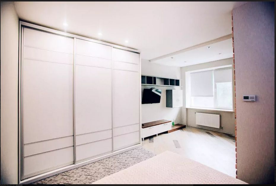 ЦЕНТР студия VIP до 4 человек. ПАРКОВКА рядом. Посуточно почасово