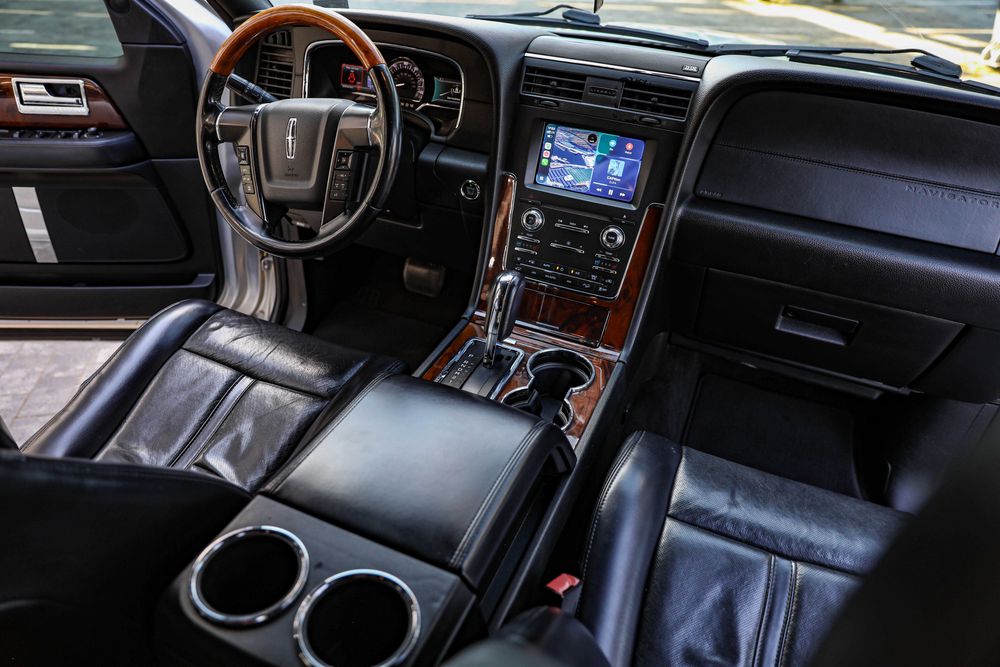 Lincoln Navigator 2016 VIN 5LMJJ2JTXHEL00836 фото оголошення 13 з 24