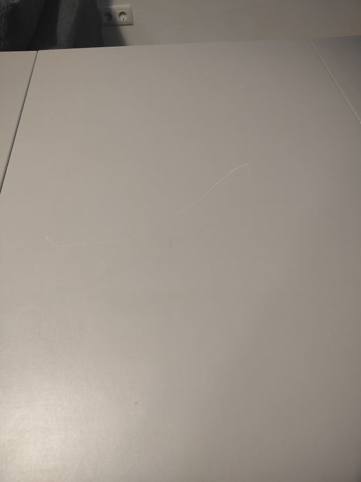 Mesa com abas laterais