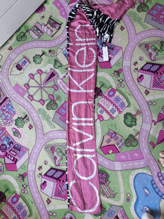 Nowy szalik damski Calvin Klein (apaszka, chusta)