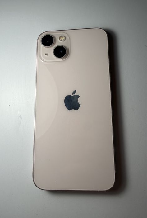 iPhone 13 Starlight 128GB + 3 чехла | Без трещин