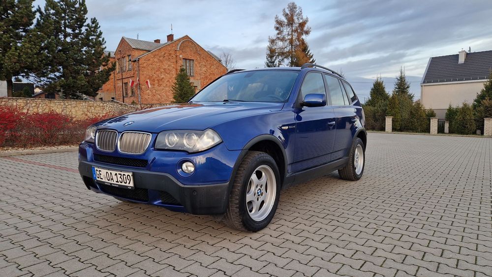 BMW X3 2.5 SI Lift 4x4 M-Pakiet Alu 18 Lato Skóra Ksenon Navi Szyberdach Hak