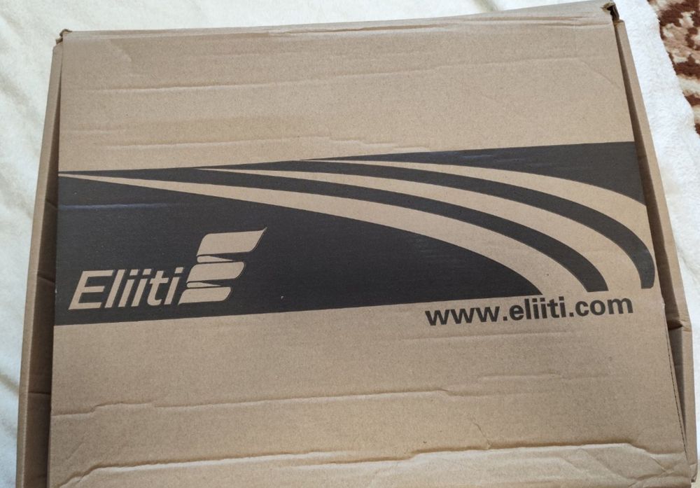 Роликові ковзани.