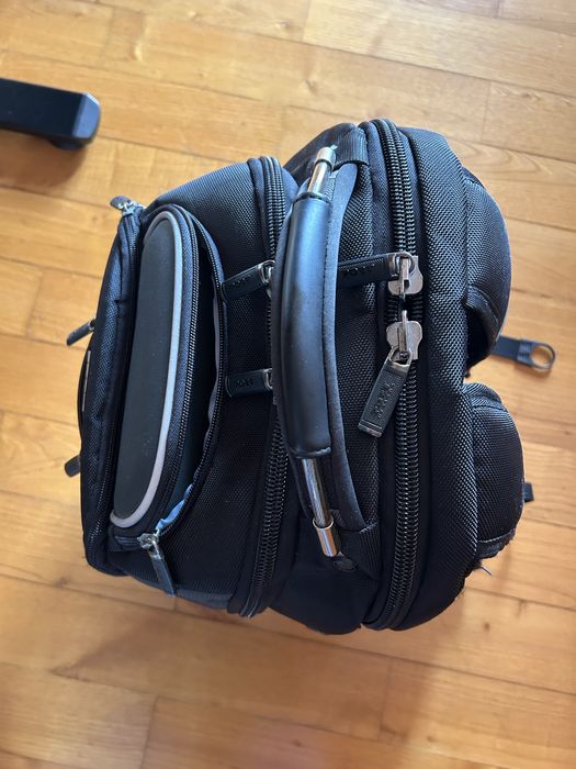 Mochila Melbourne Port 15.4” Como nova