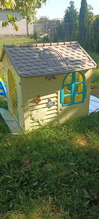 Domek ogrodowy dla dzieci + zjeżdżalnia