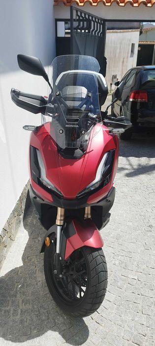 Mota ADV 350 como nova