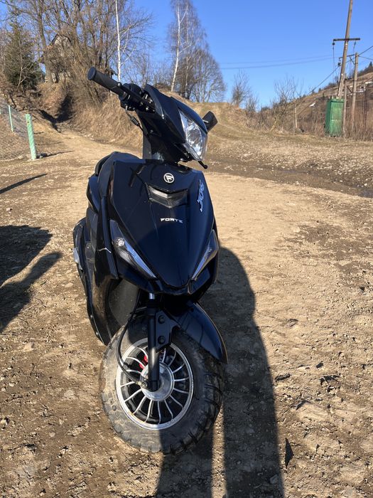 Продається скутер FORTE JOG 80 куб