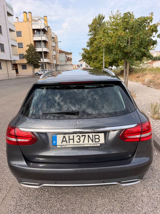 Mercedez-Benz C220d foto 2