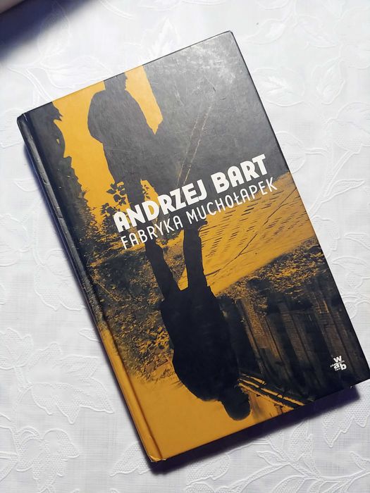 Fabryka muchołapek - Andrzej Bart