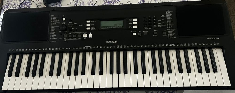 Teclado Yamaha PSR 373