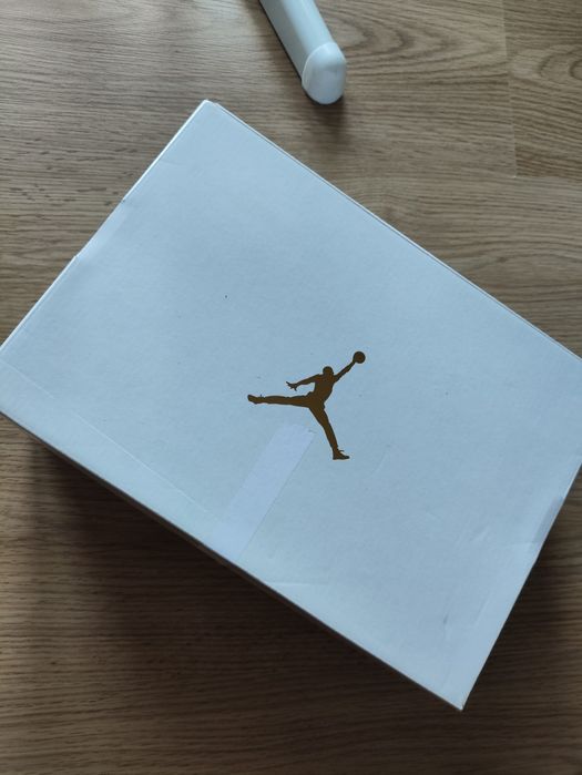 Ténis Nike Air Jordan 1 Low - NOVOS