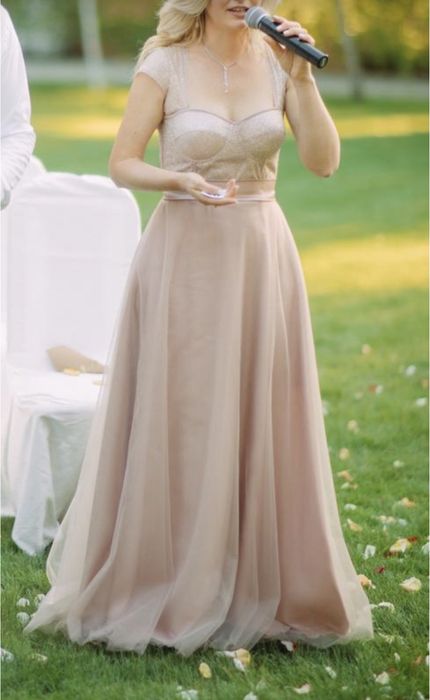 Вечерние нарядное платье