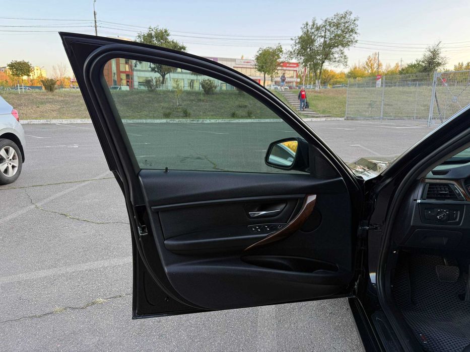 AVTOREAL.KR Продаж/Розстрочка/Обмін BMW 320i F30