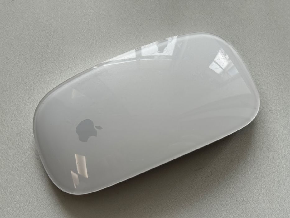 Apple Magic Mouse 1 / 2