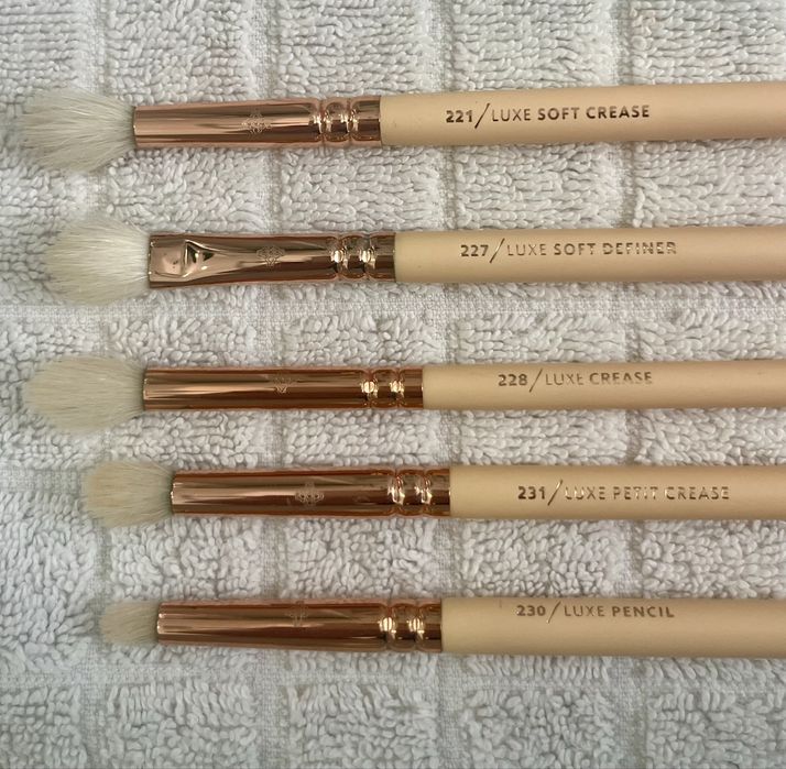 Conjunto de 12 pinceis de maquilhagem Zoeva em rose gold