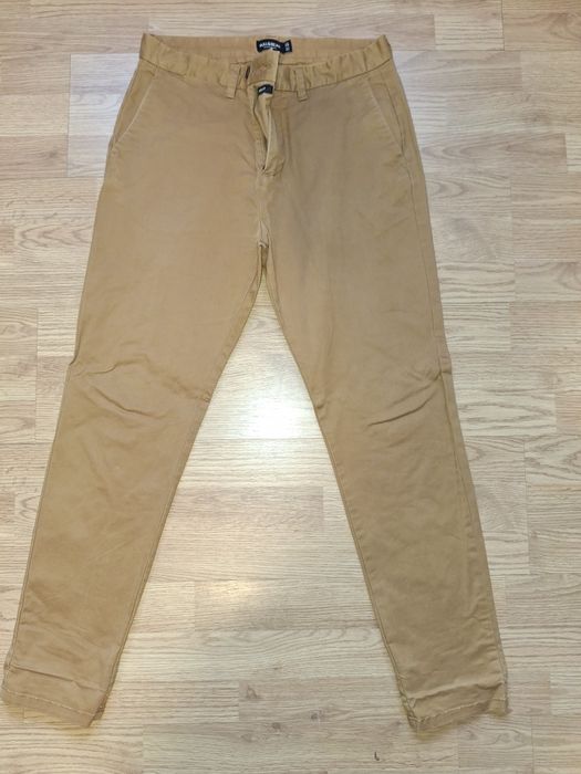 Calças Sarja Camel Pull&Bear 40