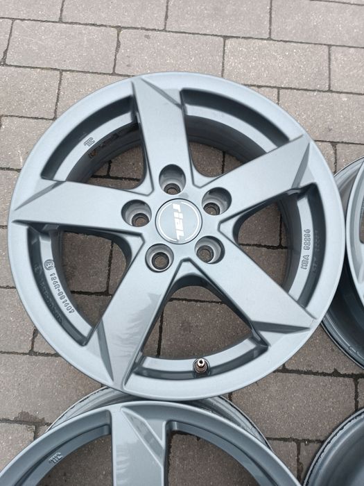 Komplet felg aluminiowych Rial Germany 5x100 ET40 15" Skoda VW