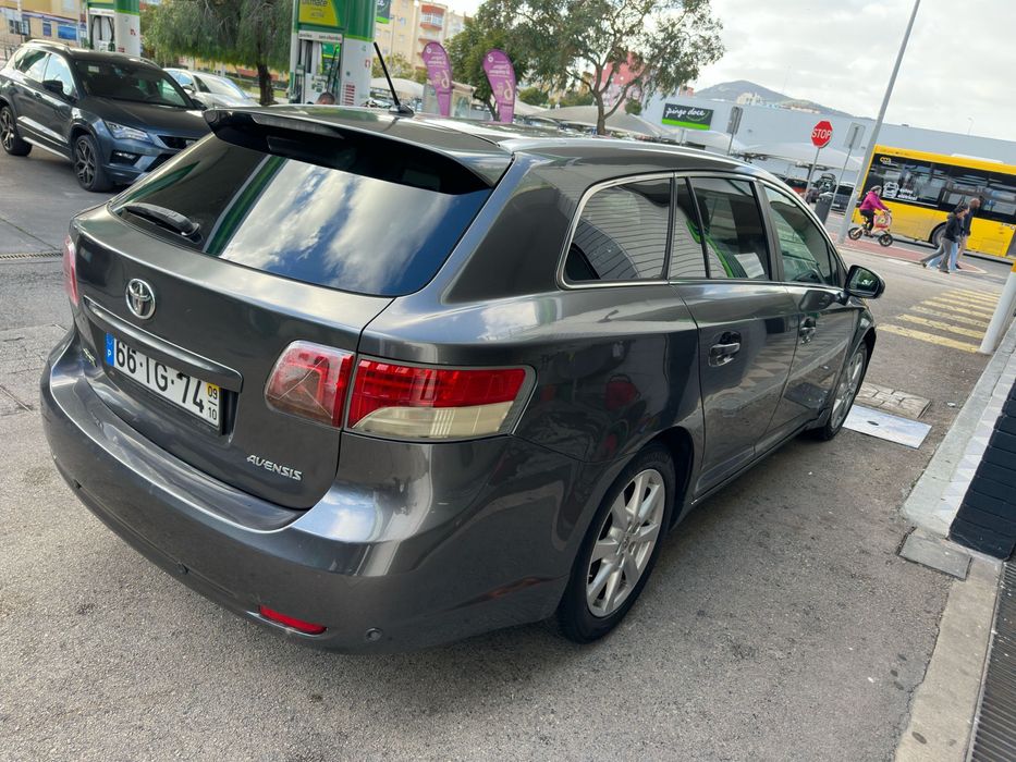 Toyota Avensis 2009