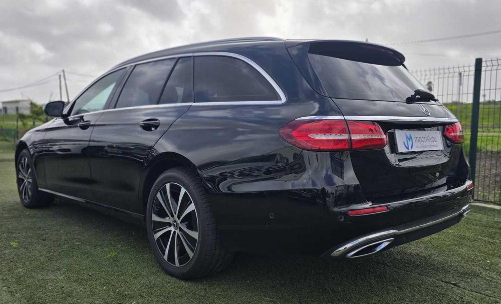 Mercedes-Benz E 300de Híbrido/Plug-in (diesel/elétrico