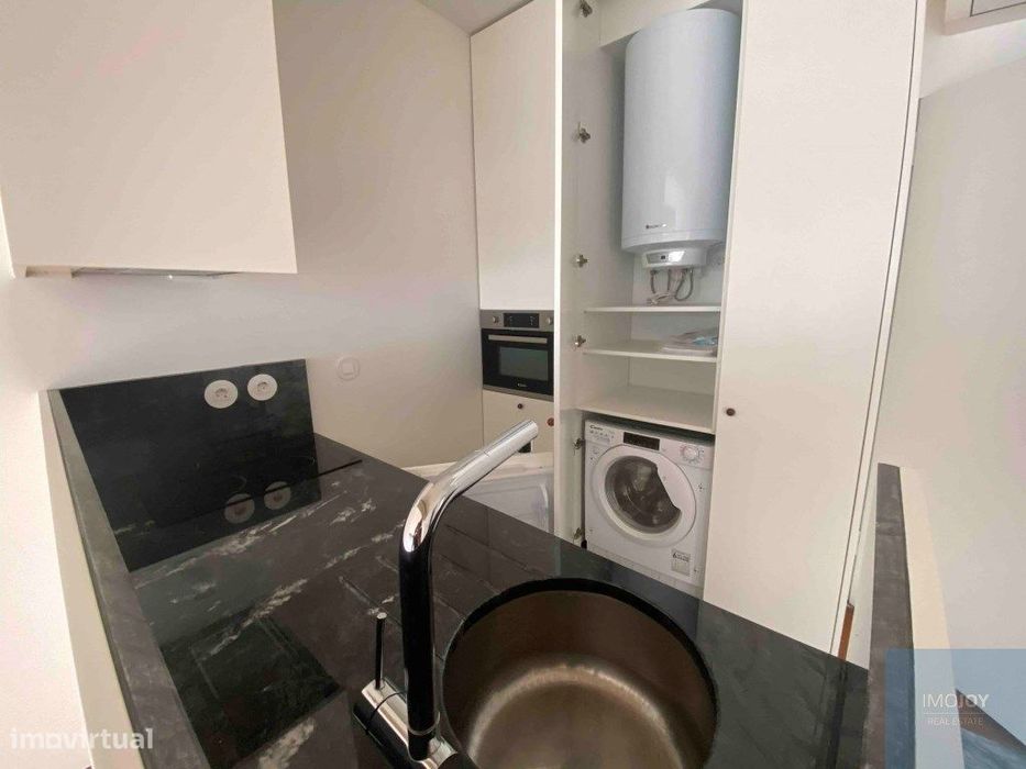 Apartamento T1 para venda no centro histórico do Porto