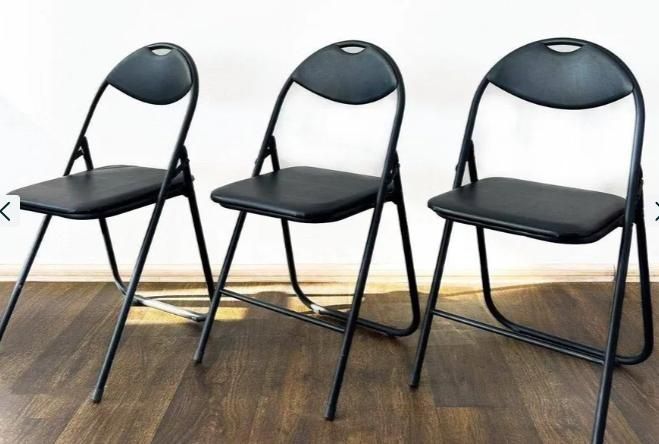 Пуфы стулья стеллажи для зоны отдыха или дома