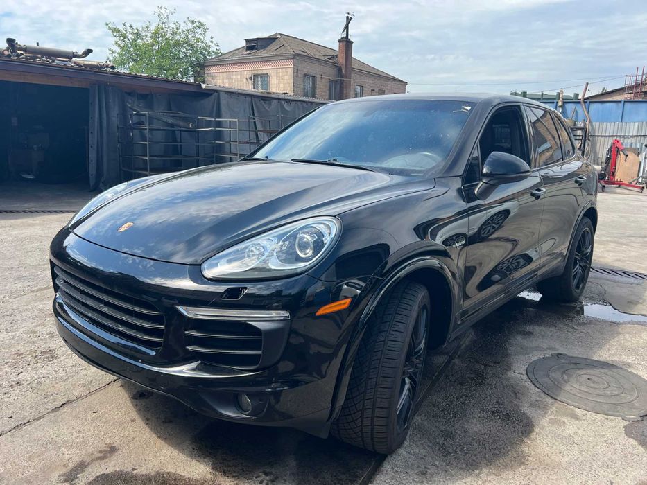 Шрот Порше Кайен 958 Hybrid двигун коробка пневма Porsche Cayenne 958 авторазборка фари рейка б/у