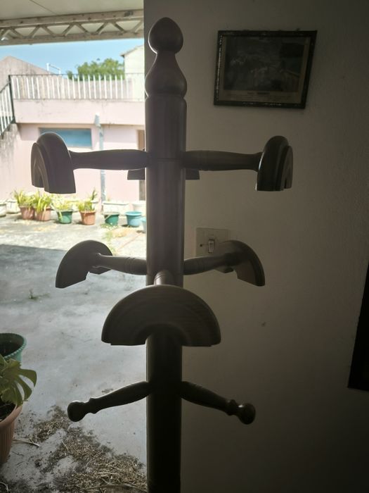 Cabides de entrada64750944676865121