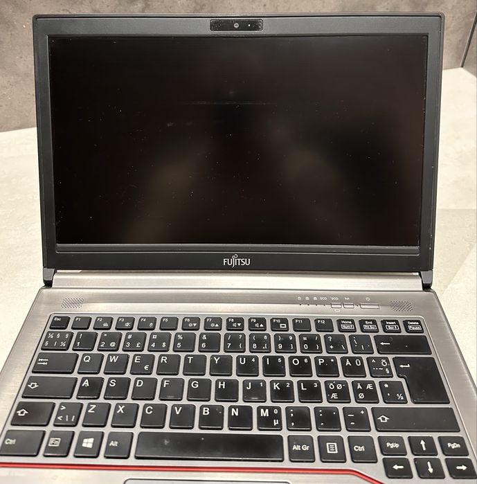 Ноутбук Fujitsu E746 14" на відновлення ! N3336