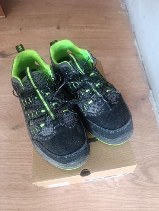Buty neotools z blachą