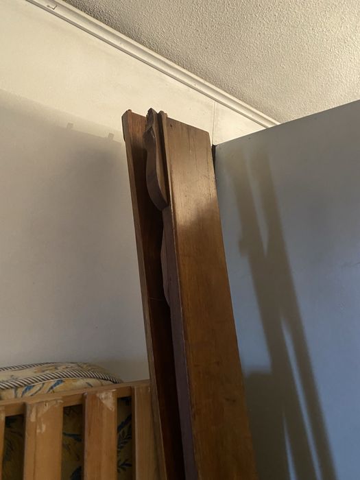 Conjunto de 3 Camas em Madeira Maciça (2 Solteiro + 1 Casal)