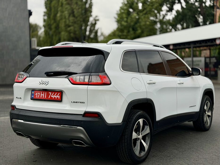 Продам Jeep Cherokee